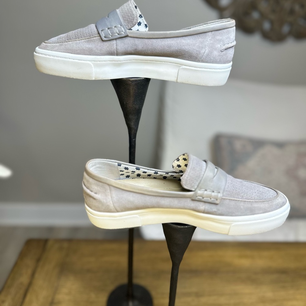 ED Ellen DeGeneres Loafers